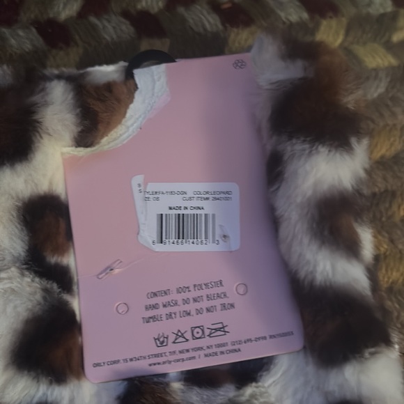 NWT! Faux Cheetah Fur Scarf - Picture 3 of 4